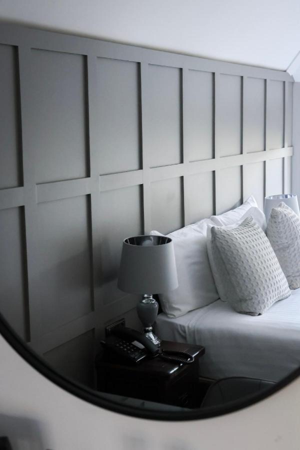 Cantley House Hotel - Wokingham Eksteriør bilde